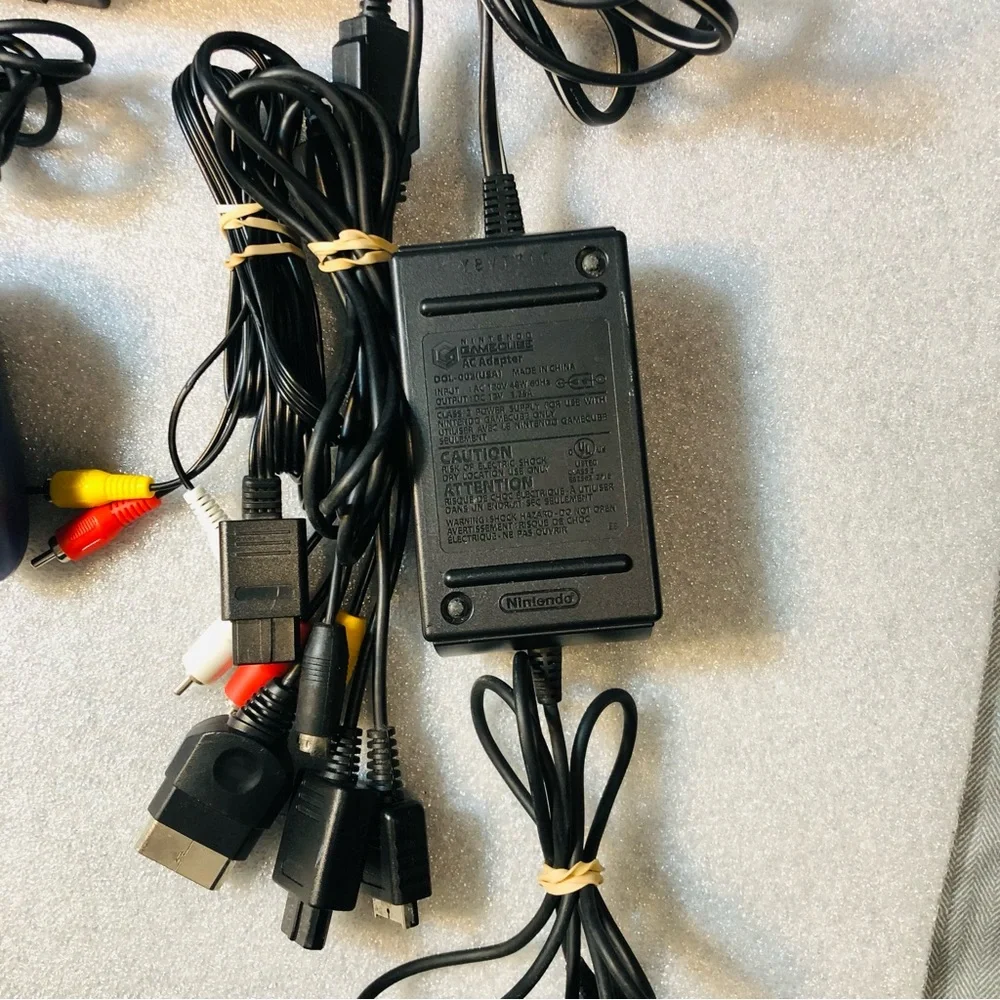 Nintendo GameCube Black Console DOL-101 US 2 Controller Cable Power Cord 1 Game